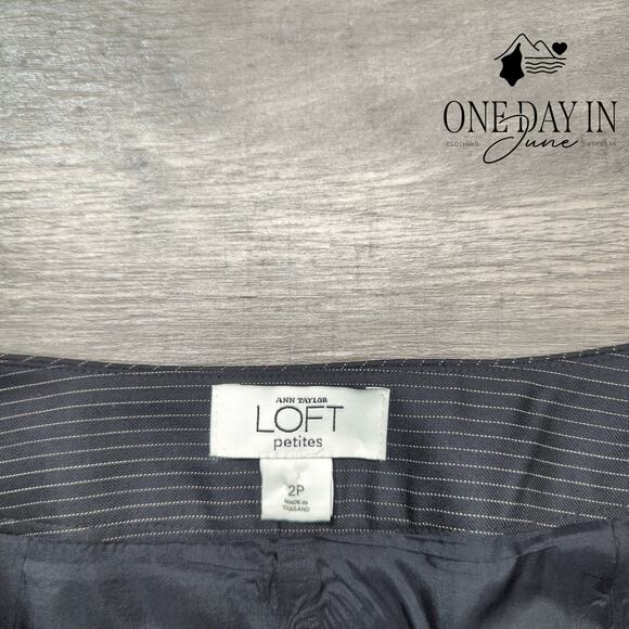 Loft Petite Pin Stripe Skirt Size 2P - Picture 2 of 5